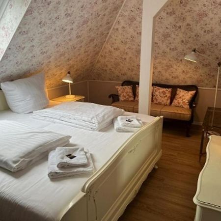 Studio-Apartment 29 Beim Saseler Markt Frisch Renoviert ฮัมบูร์ก ภายนอก รูปภาพ