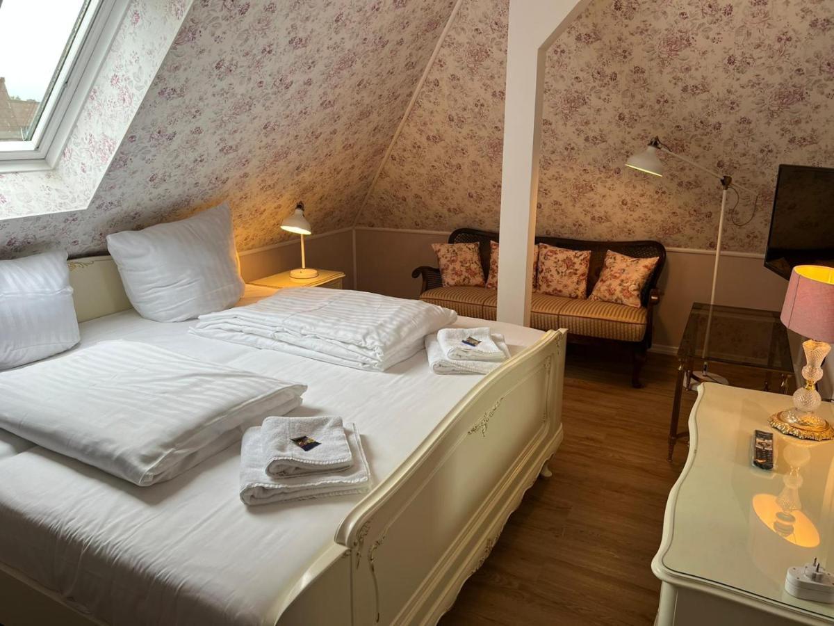 Studio-Apartment 29 Beim Saseler Markt Frisch Renoviert ฮัมบูร์ก ภายนอก รูปภาพ