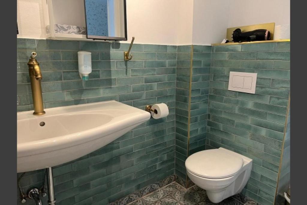 Studio-Apartment 29 Beim Saseler Markt Frisch Renoviert ฮัมบูร์ก ภายนอก รูปภาพ